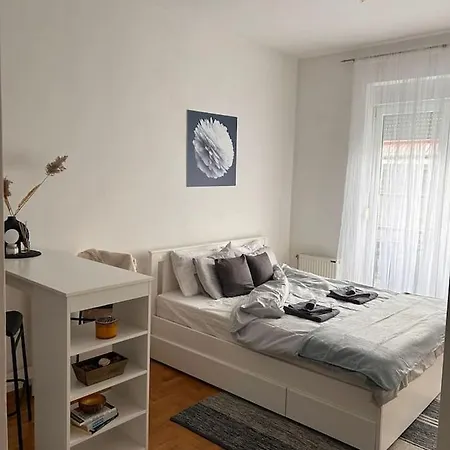 Apartment S11 *