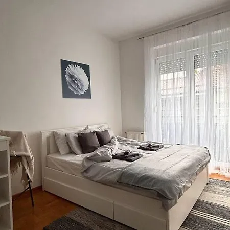 Apartment S11